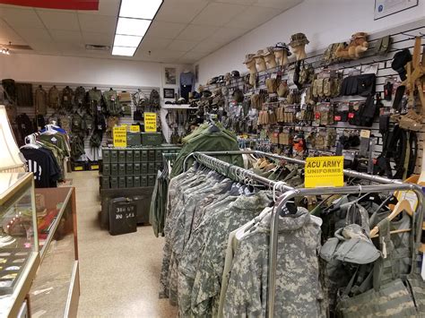 ARMY SHOP .